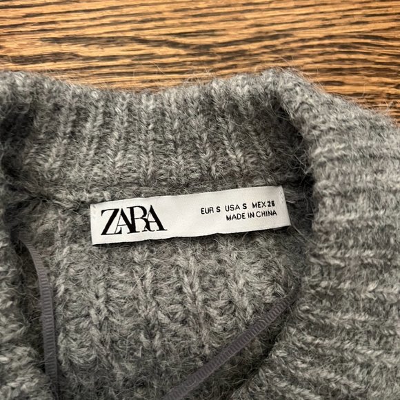 Zara Gray Button-Up Cardigan - Picture 5 of 6